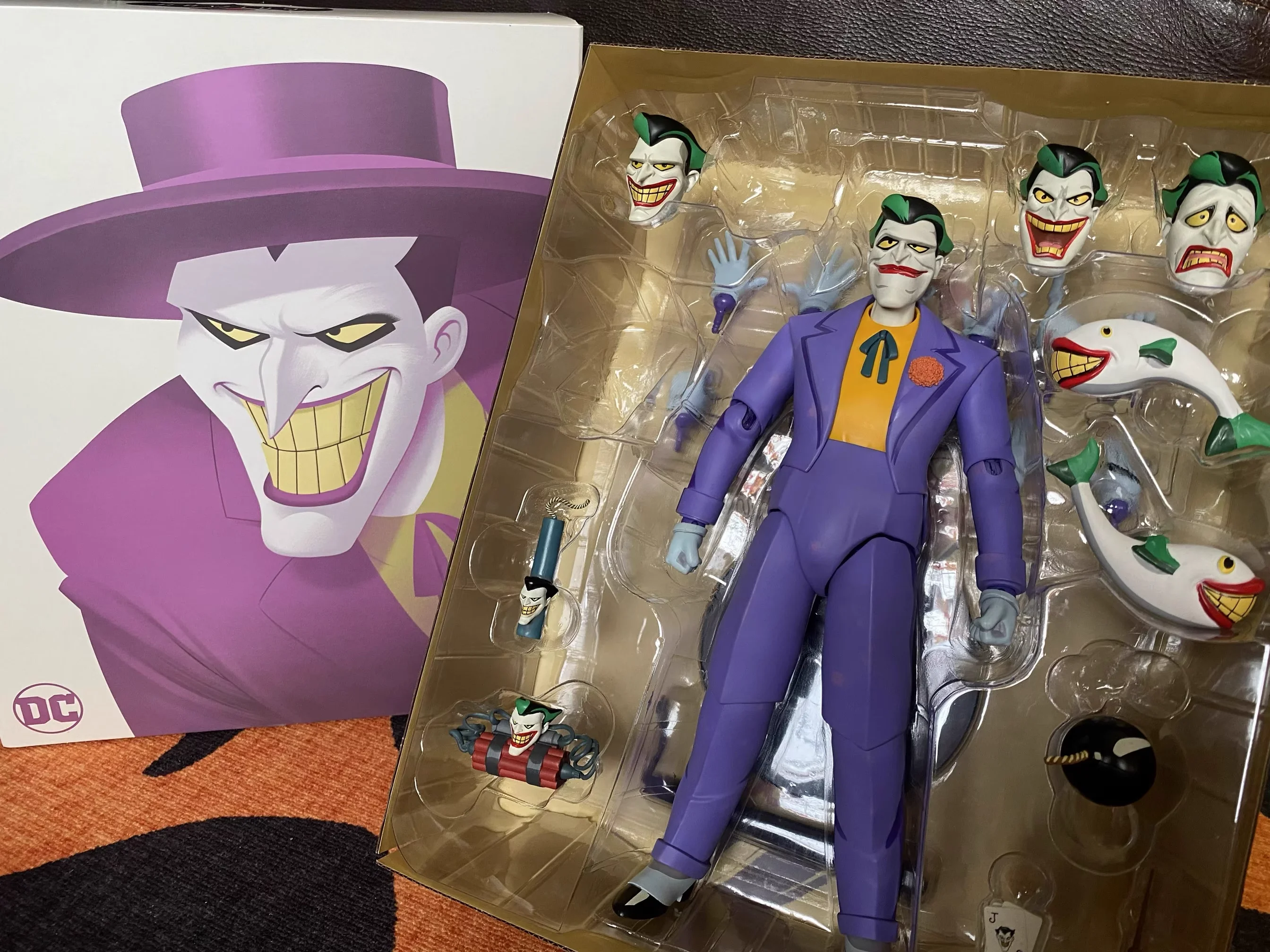 DC Mondo Joker 1/6 Action Figure Batman Anime Articulated Figure - 1:6 Scale 12-inch Regular/Deluxe version Collectible Gift Toy