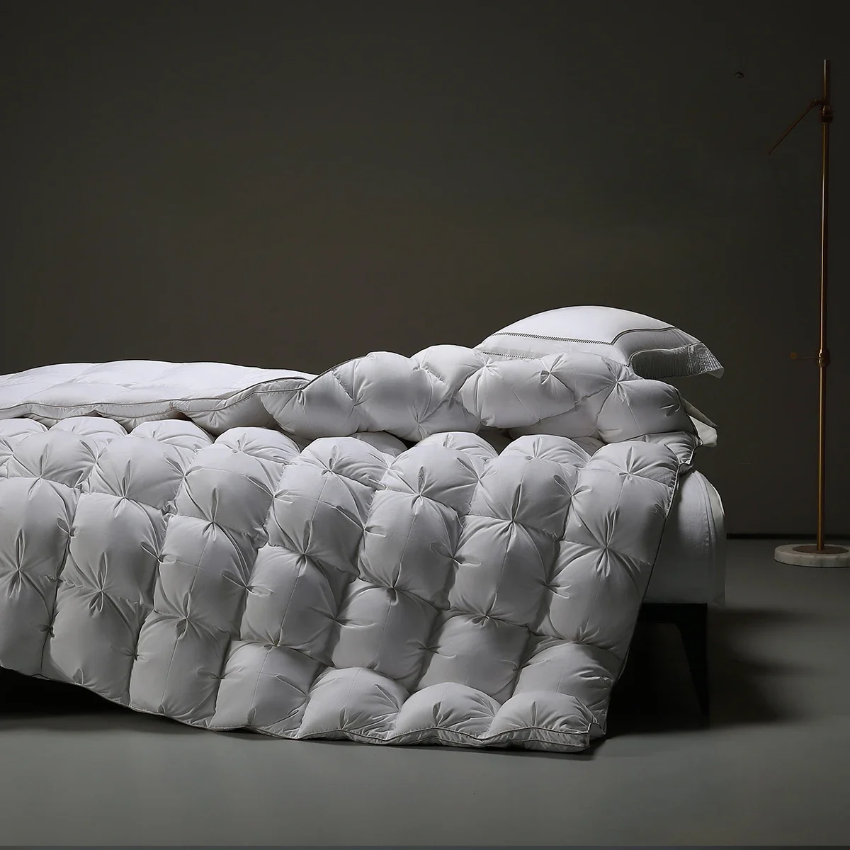 

White goose down winter quilt antibacterial down quilt core winter thickened warm quilt
