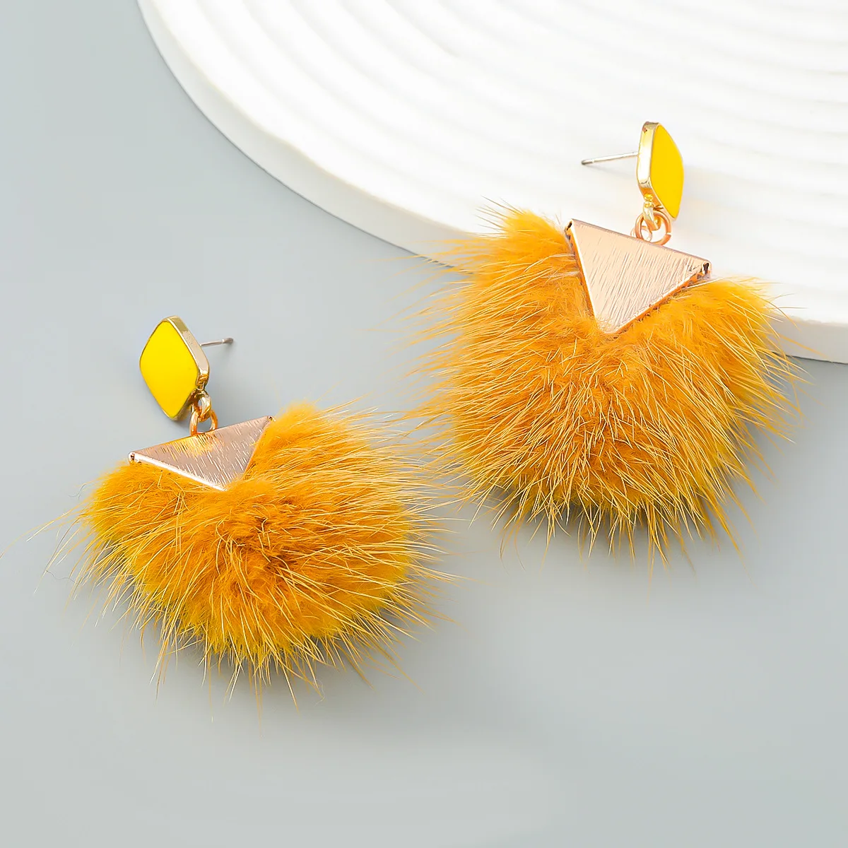 1 Pair Lovely Fake Rabbit Faux Fur Ball Dangle Earrings Cute Soft Pompom Long Drop Earring Jewelry For Lady Women Girls