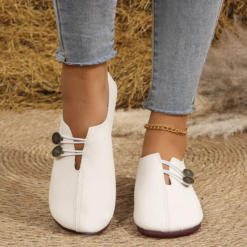2026 Summer New Soft Leather Round Toe Shallow Mouth Single Shoes Women Large Size 42 43 Minimalist Flat Heels Commuter Shoes