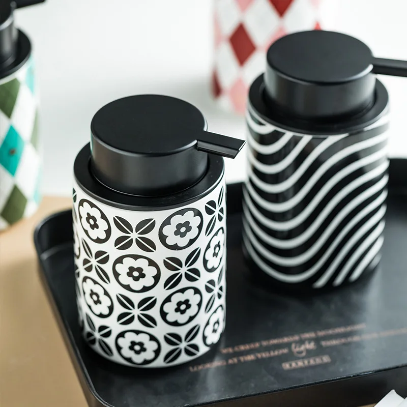 Retro Ceramic Liquid Soap Dispenser Luxury Press Hand Lotion Bottle Shampoo Bottle Home Bathroom Accessories Set