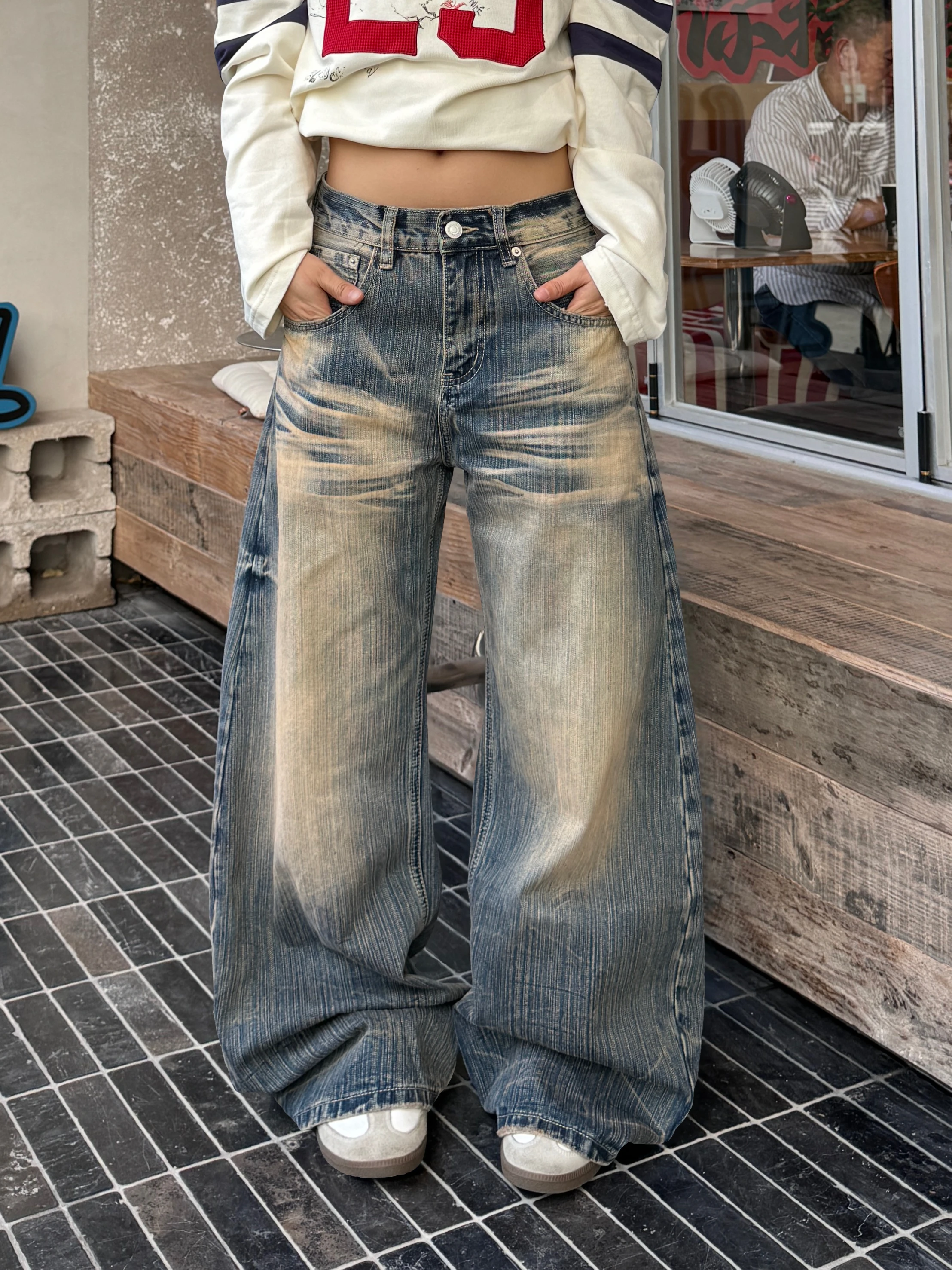 

Retro American Waed Bamboo Fiber Denim Jeans Loose Wide Leg Long Pants for Men And Women adual Color Cotton Blend