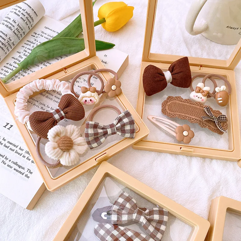 

Milk Tea Brown Fabric Hair Clips Hair Ties 5Pcs Gift Box for Girls Kids Teen Versatile Barrettes Ponytail Holders Daily Wear