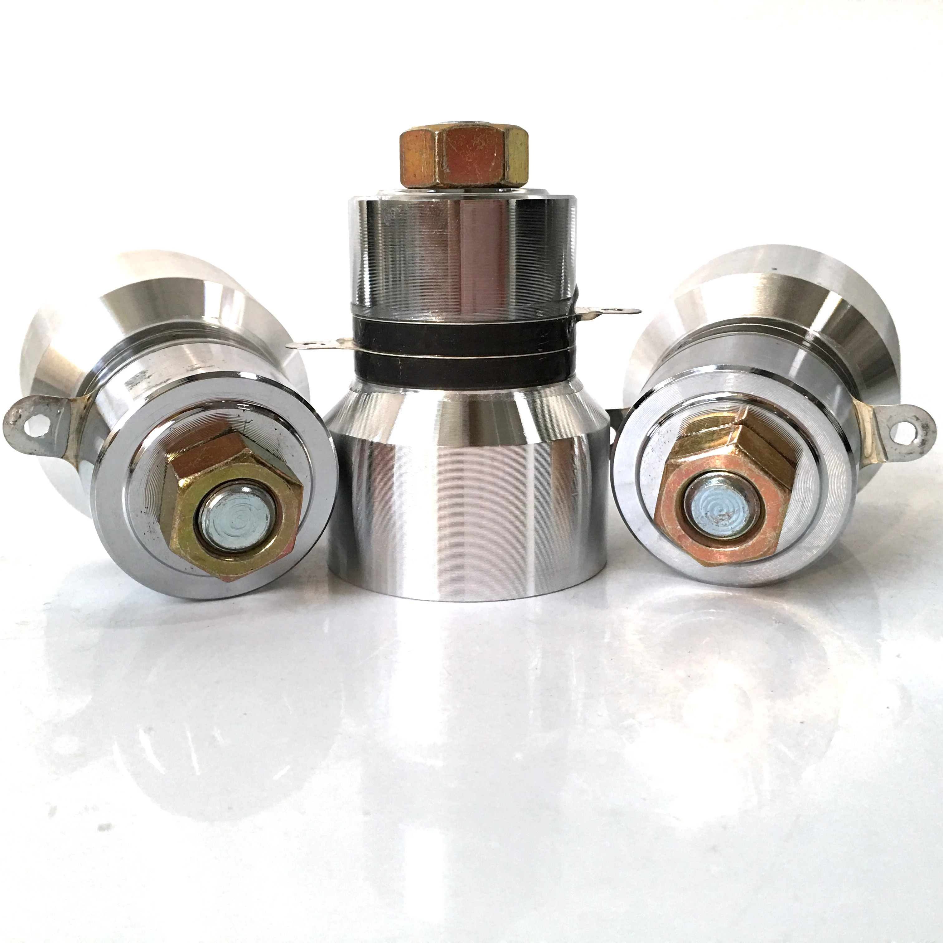 10ชิ้น/ล็อต68กิโลเฮิรตซ์50วัตต์ความถี่สูงตัวแปลงสัญญาณสำหรับอัลตราโซนิคใต้น้ำ