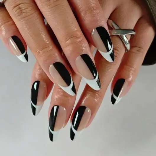 10 قطع من الأظافر المصنوعة يدويًا من اللوز الطويل الفرنسي الإبداعي باللونين الأبيض والأسود، للنساء والفتيات في العطلات أو الارتداء اليومي #2