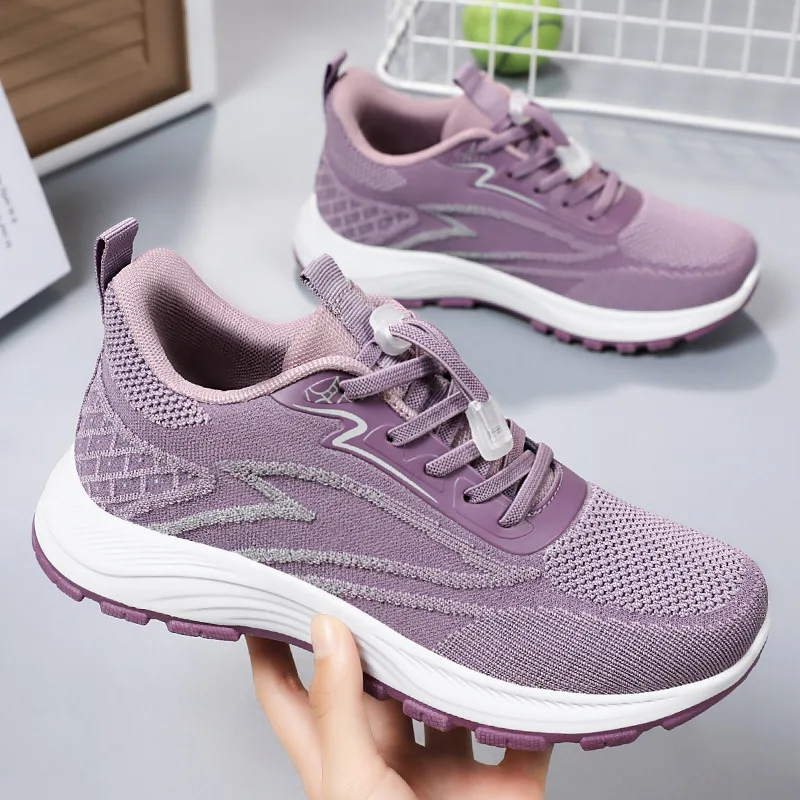 Walking shoes for women\'s spring 2024 sports have a textured, breathable, comfortable and high-quality single shoe trend