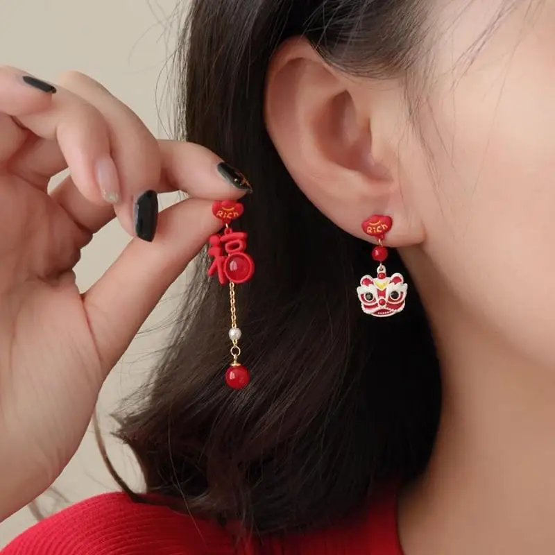 Chinese Style 2024 Red Little Lion Bell Pendant Earrings for Women The Year of The Dragon Gift New Year Festive Jewelry Gifts