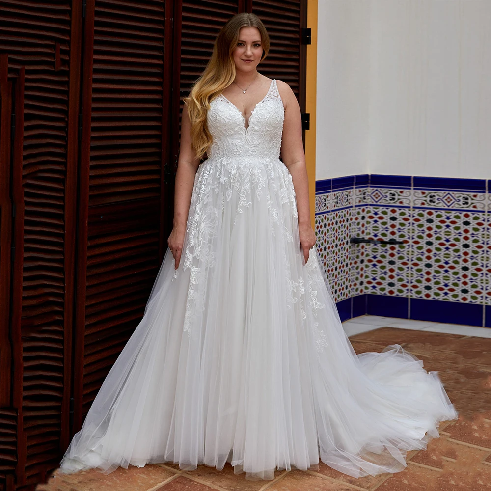 

High Quality Wedding Dress Plus Size Sexy V Neck Sleeveless Beading Applique Illusion Court Train Bridal Gown Robe Mariage