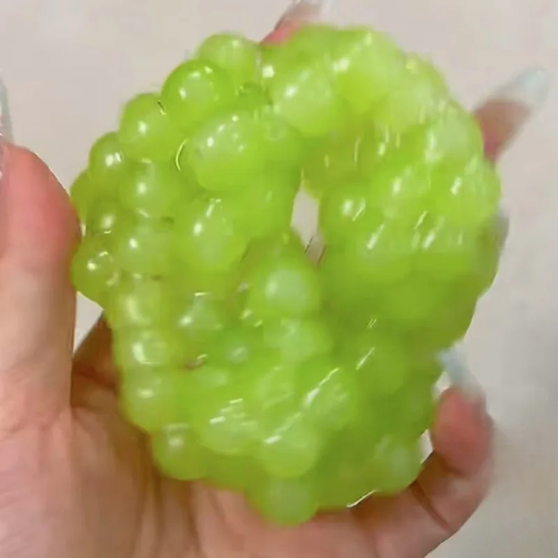 Simulation de fruits, raisin vert, jouets à presser, créatifs, amusants, malléables, pour enfants et adultes, anti-Stress, boule de fruits, boule bruyante, Fidget heureux