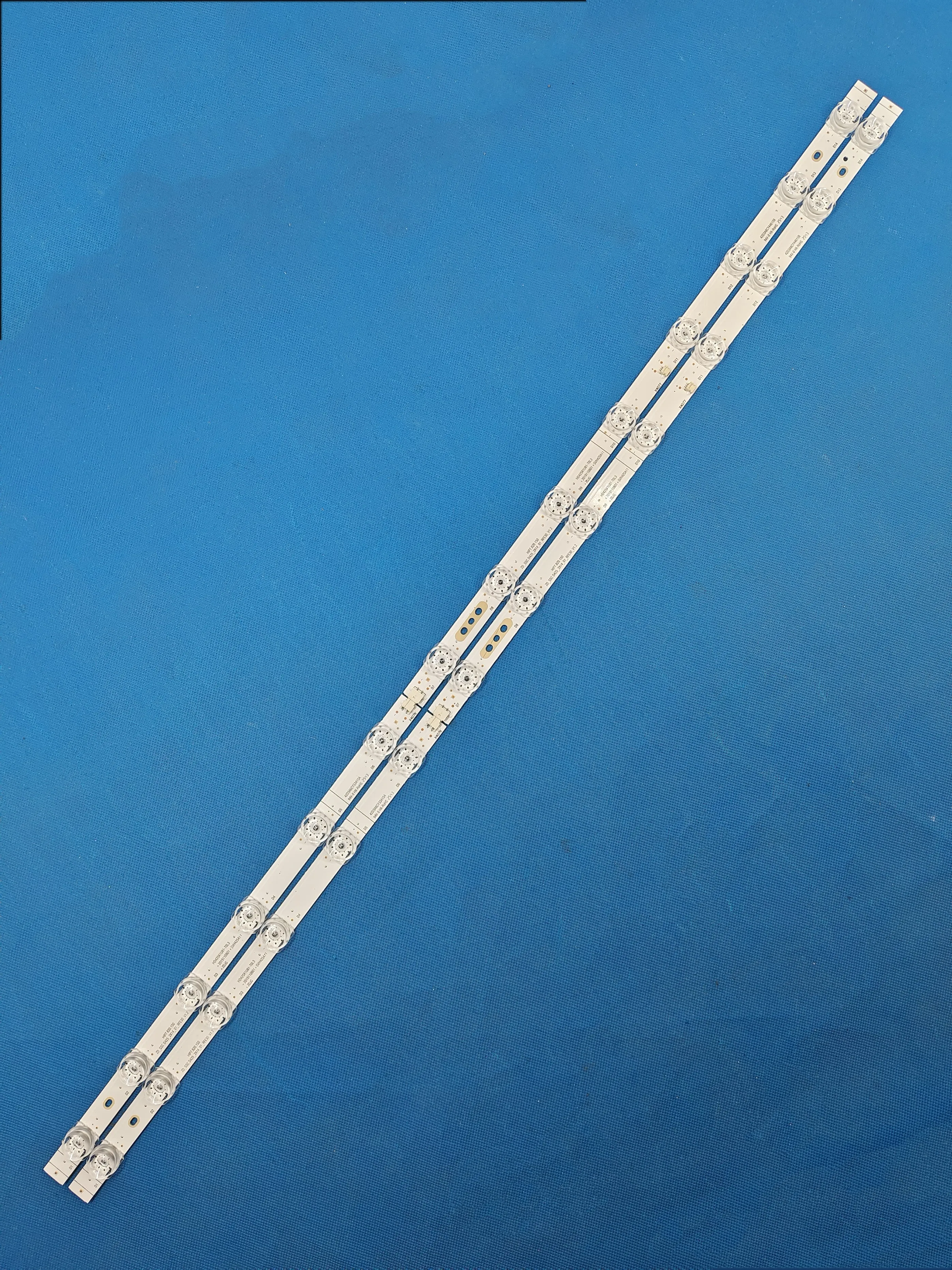 

LED-панель Hisense 43R6E3 43R6090G5 43R6090G 43R6090GS 43H6G 43H6GCL 43H6570G HD425X1U81-T0L3 SVH425A11 JL.D425E1330-003AS-M