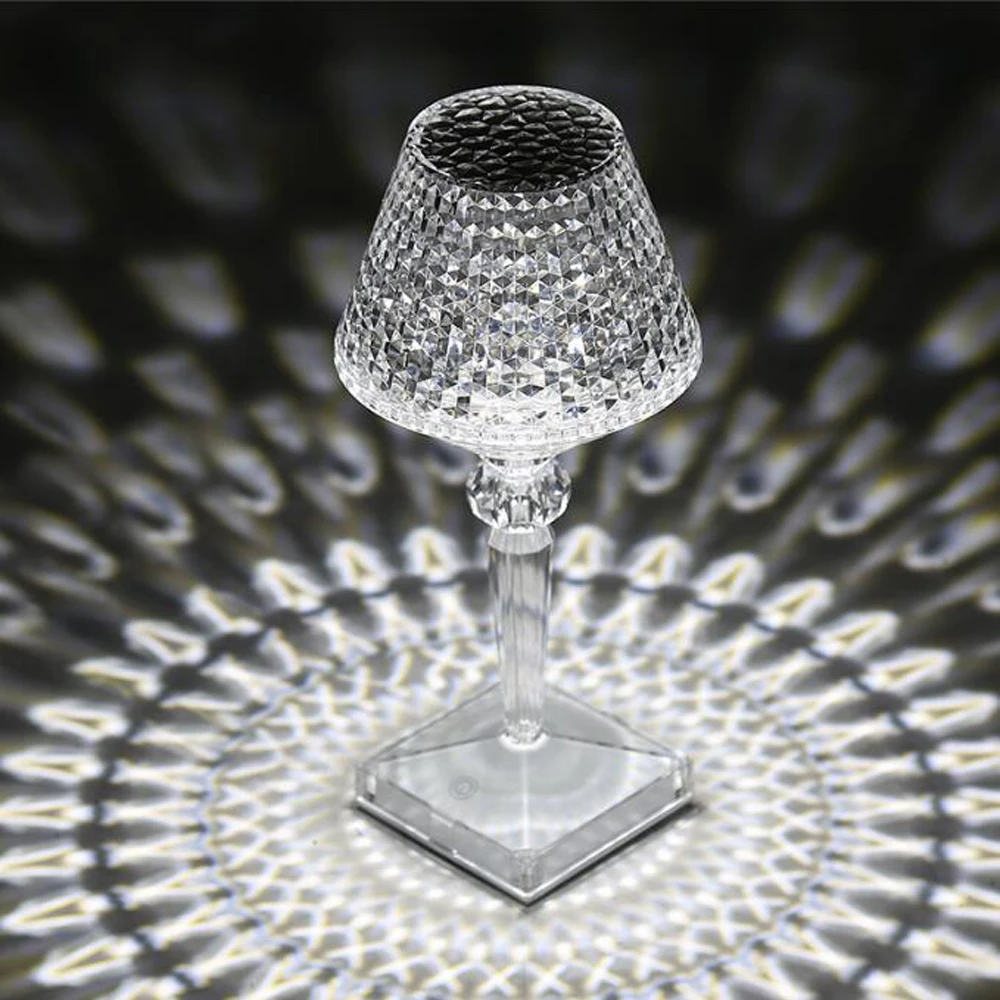 Touch Diamond lampada da tavolo USB ricaricabile acrilico Decor Table Light camera da letto comodino Bar lampada da scrivania in cristallo LED Light Night