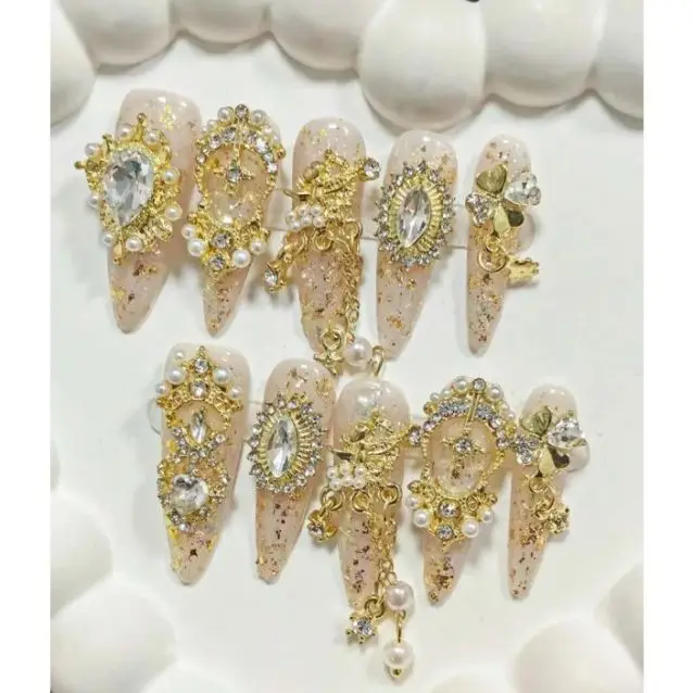 

10pcs Pure Handmade Exquisite Luxurious Elegant High-End Flashing False Nails Wear Nails