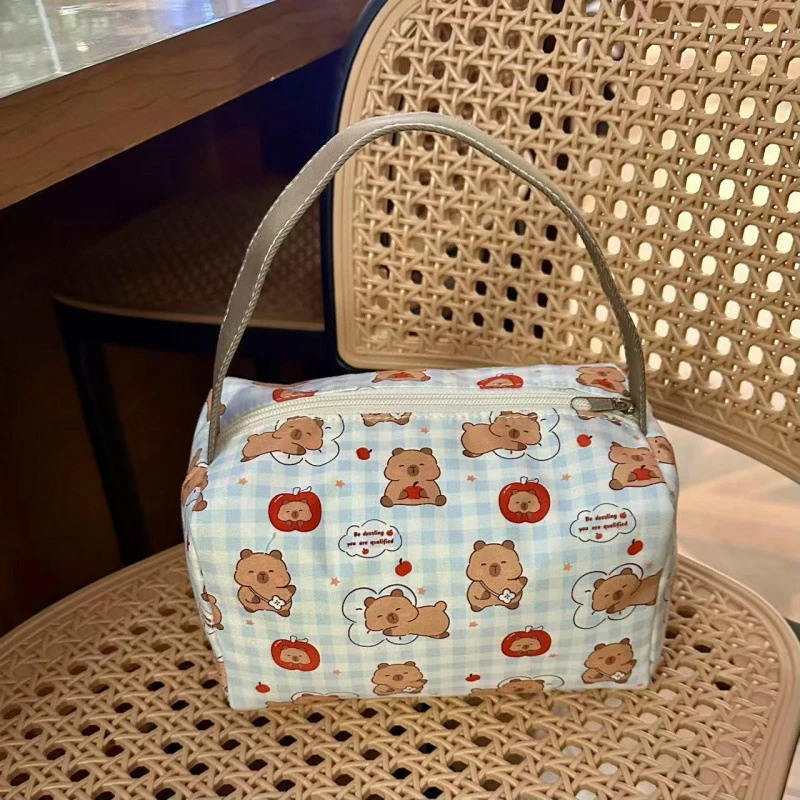 

Милый мультяшный косметический органайзер с принтом капибары, повседневные сумки для мытья макияжа, большая вместительная портативная сумка-тоут, подарки