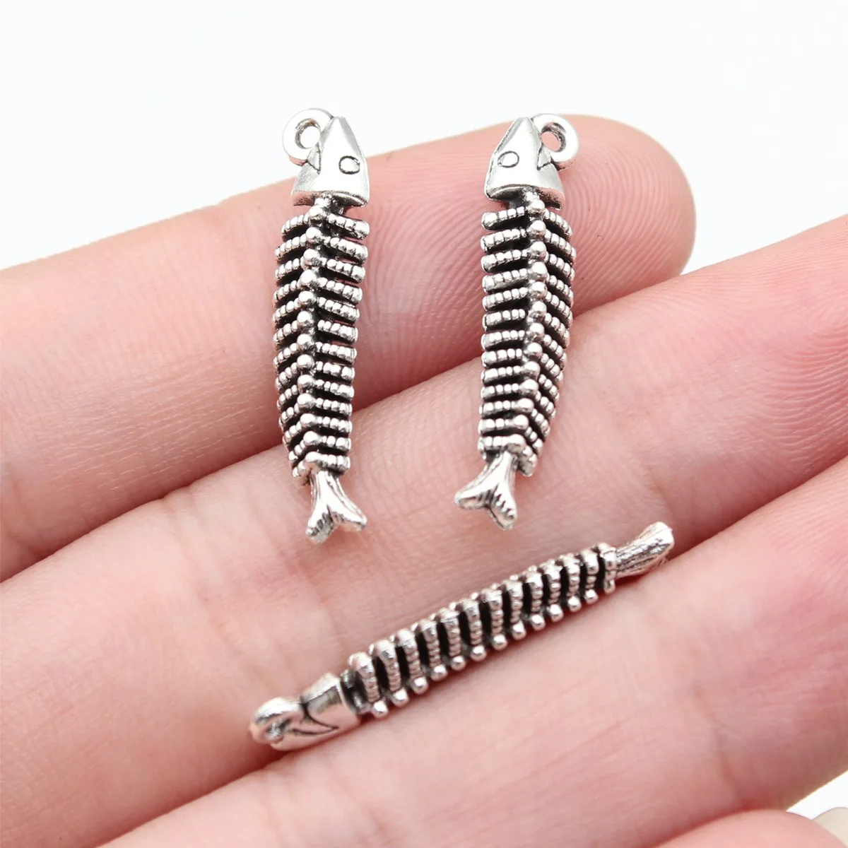 20pcs 26x6mm Antique Silver Color Fish Bone Charms Pendant DIY Jewelry Materials Wholesale