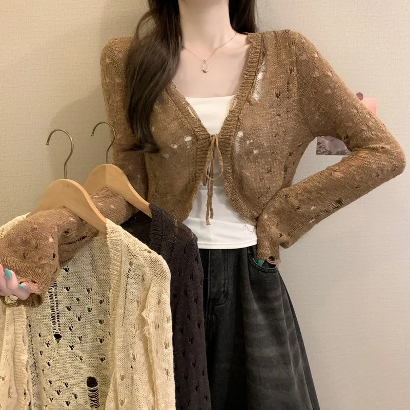 Early Autumn New Style Bohemian Hollow out Knitted Cardigan Women's Fashion Versatile Short Coat Gentle Top with Hole Design