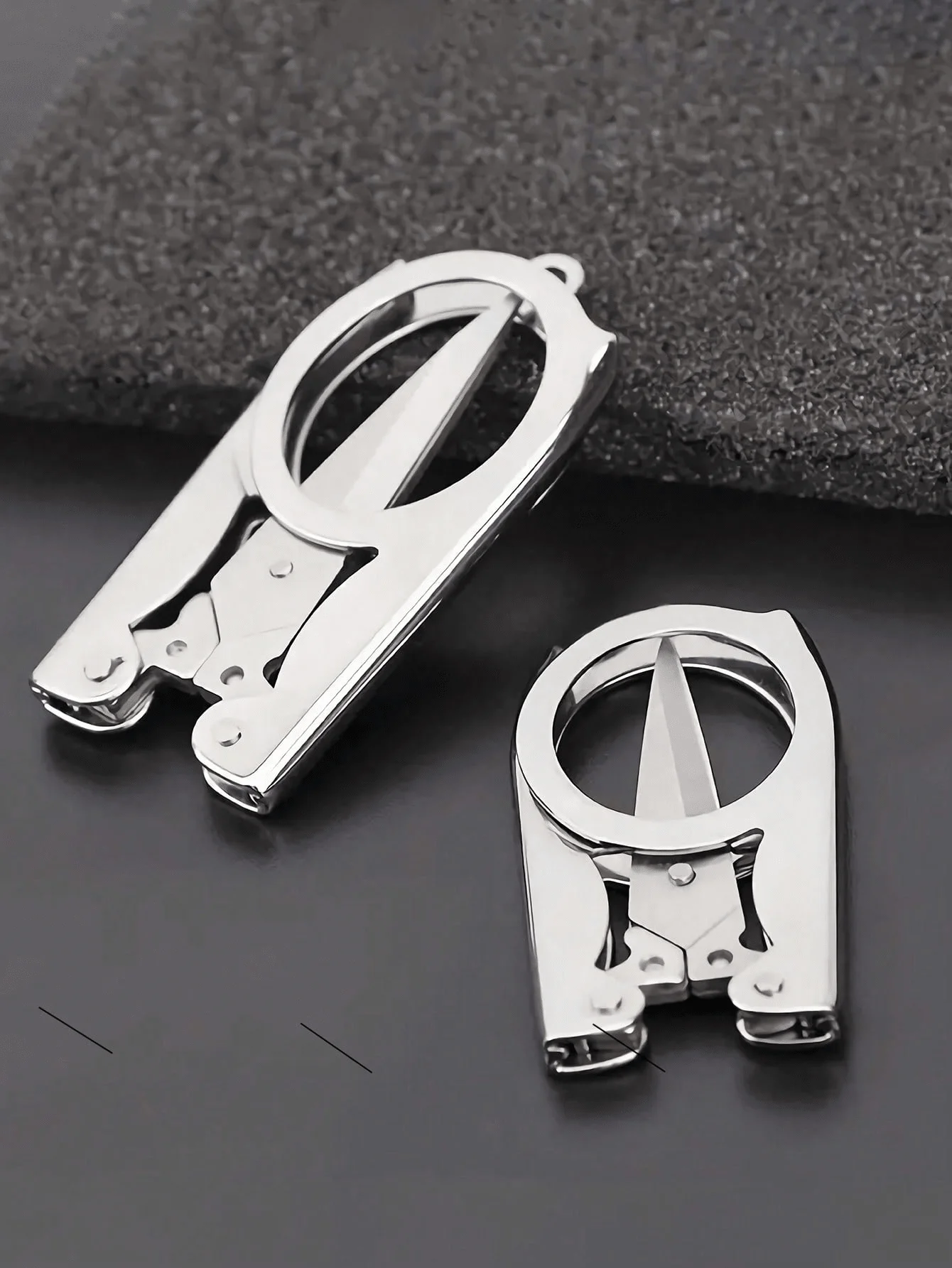 1pc Folding Scissors, Steel Small Scissors Pocket Portable, Foldable String In Key Ring Travel Scissors Mini Craft Knife