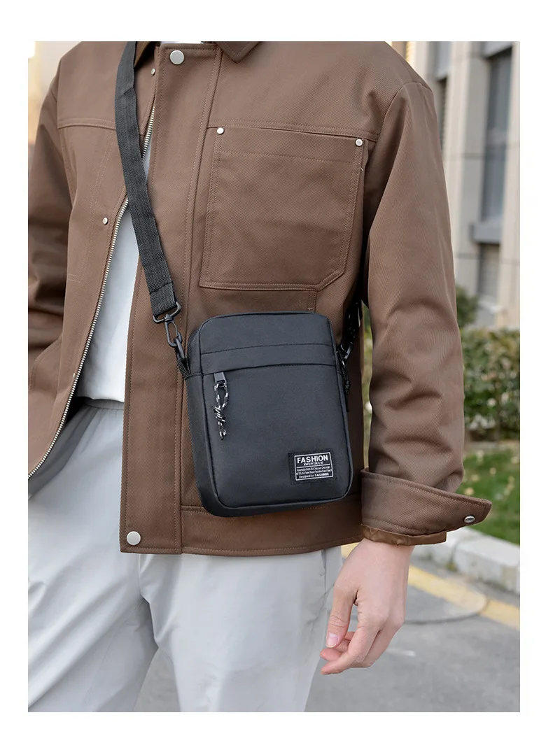 Men's Summer Crossbody Bag Lightweight Portable Small Backpack for Commuting Mobile Phone Bag Ideal for Work