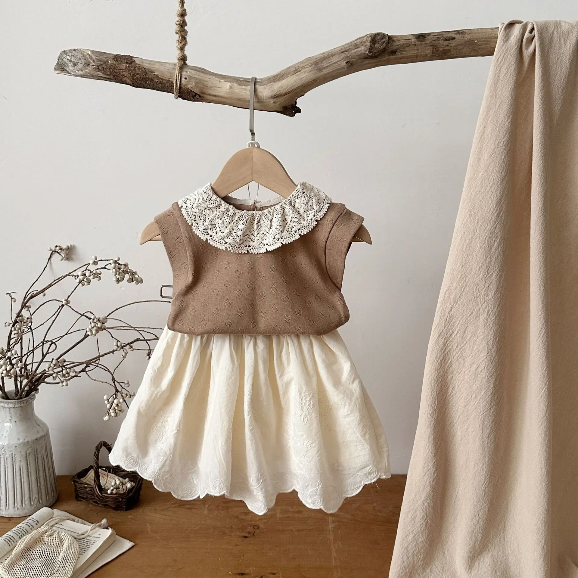 2026 Summer Baby Vest Solid Color Hollow-out Heart-shaped Girls Sleeveless T Shirts Or Lace Skirts Toddler Clothes