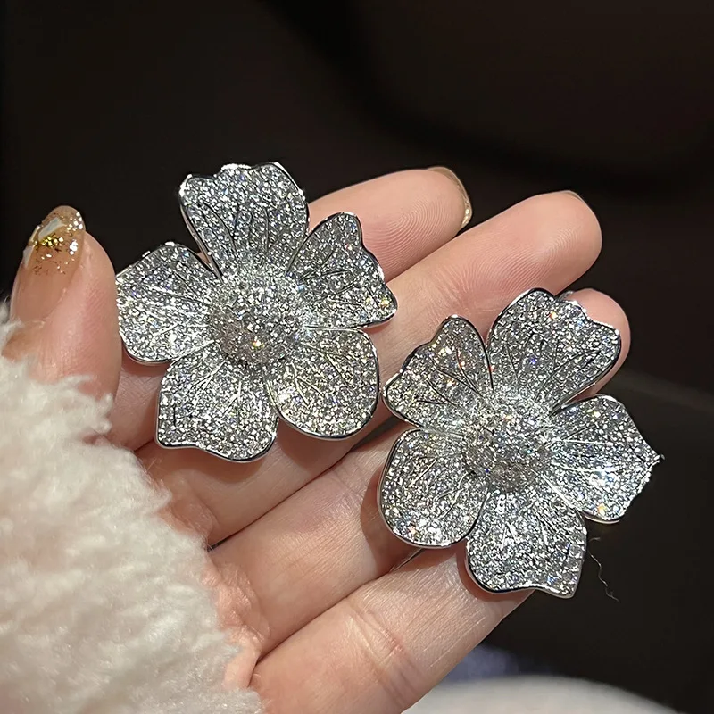 Huitan Aesthetic Big Flower Design Earrings for Women Full Bling Iced Out CZ Sparkling Female Earrings Wedding Trendy Jewelry