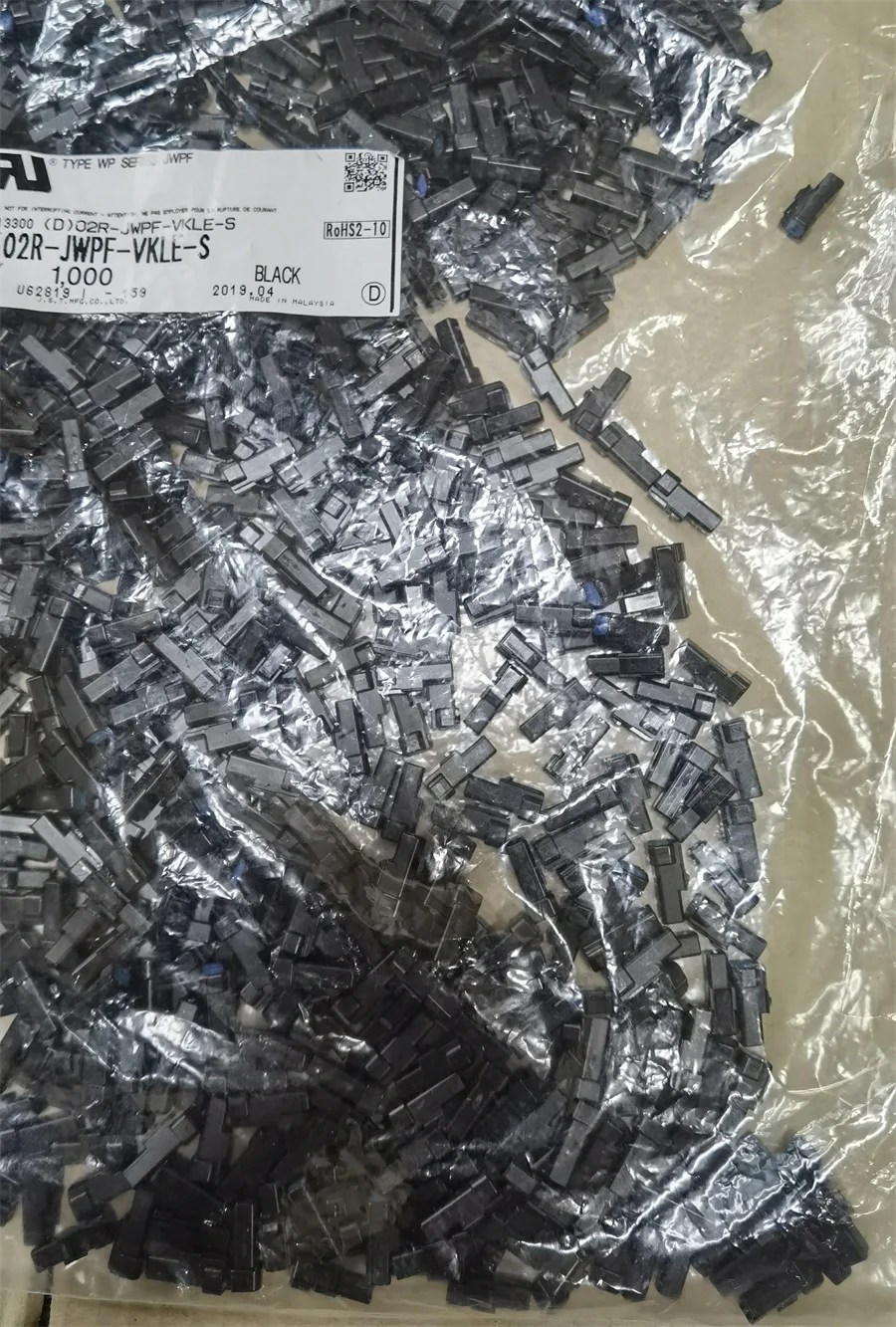 1000/lot 02R-JWPF-VKLE-S black Connector 100% New and Original