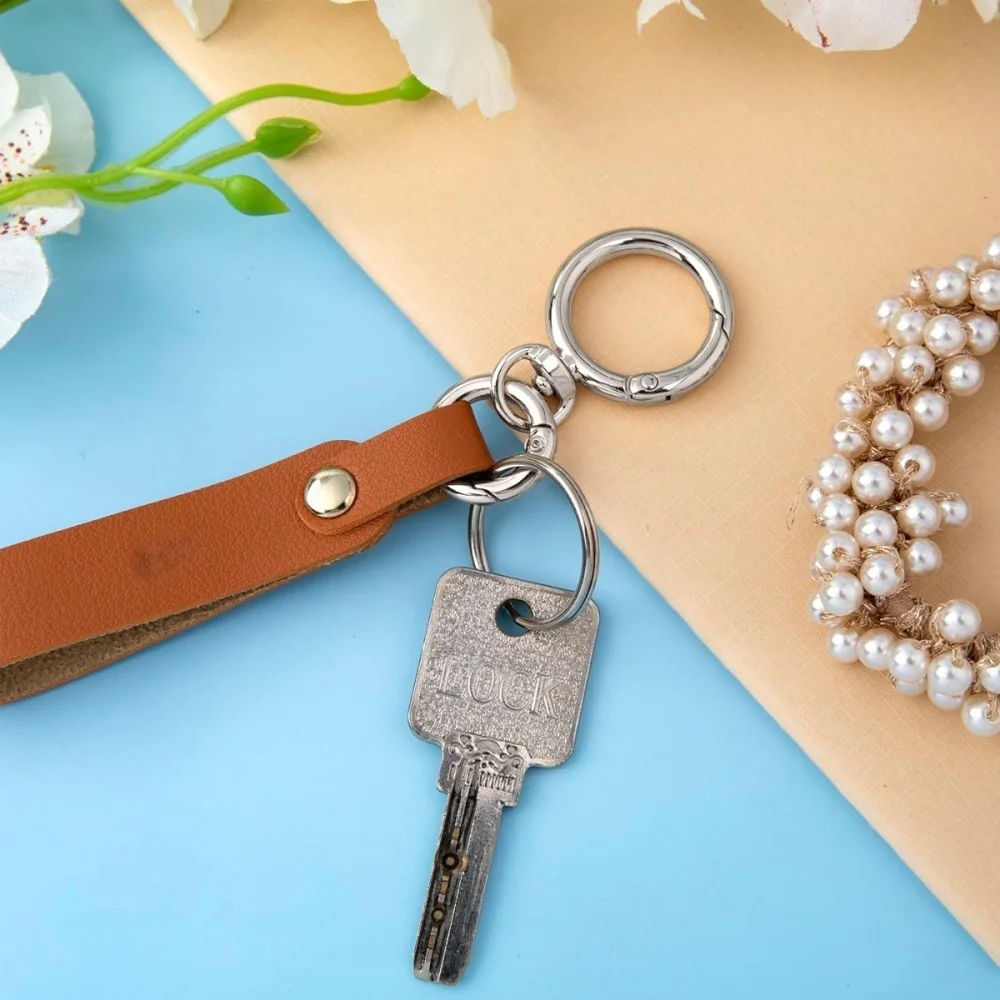 8-teiliges Schlüsselanhänger-Set mit Metallschlüsselring, Karabinerhaken und Federhaken. Ideal für Handtaschenschlüssel, Schlüsselbänder, Leder-DIY-Bastelarbeiten. – Detail 2