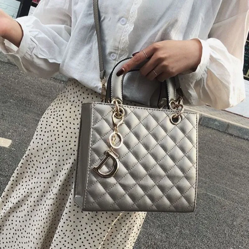 New Fashion Luxury Design Tote Bags for Women Handbags Ladies Shoulder Bags Trending Lingge Chain Crossbody Bag and Purse image 4