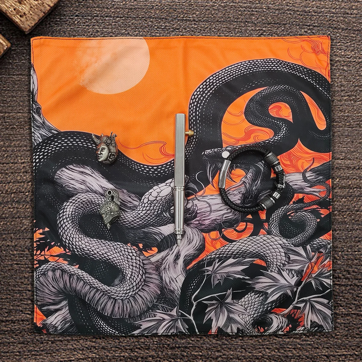 

Новый носовой платок для улицы, нож, бусины, EDC, украшение для хранения, змеиный узор, оранжевый цвет, мужские носовые платки Hank