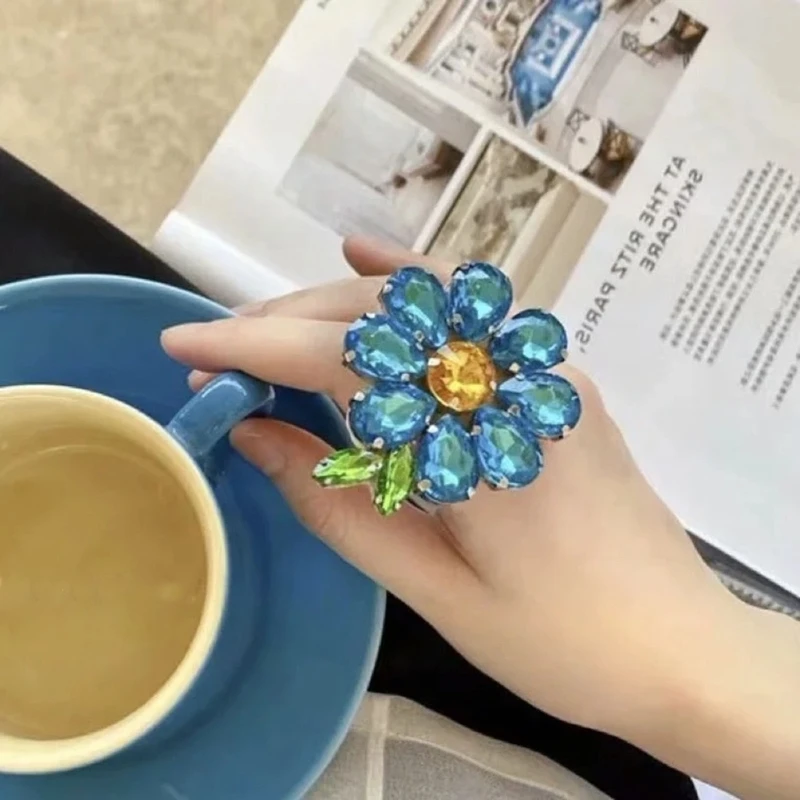 Simple and Versatile Exaggerated Big Rhinestones Gemstones Colored Flower Ring Age-reducing Accessories in Summer