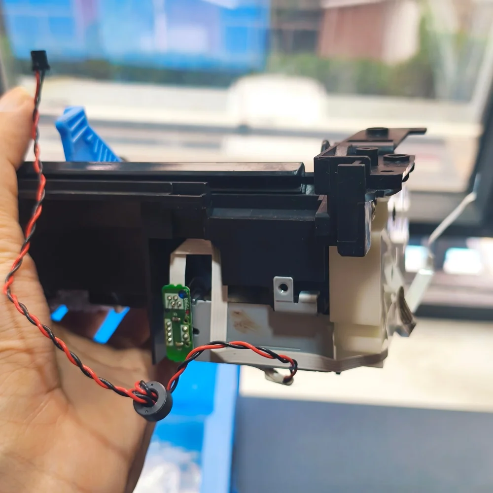 

L8050 ПАПИЧНОЕ ПИТАНИЕ В СБОРЕ L8058 ПАПЕРНОЕ ПЕЧАТЬЕ