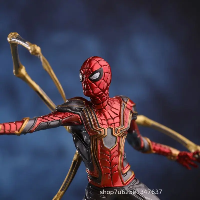 Colgante de superhéroe de la película de Marvel, modelo de personaje lejos de casa, los vengadores, Hombre Araña, adornos montados en el coche, regalo