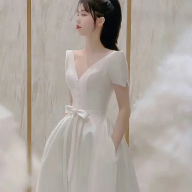 Robe de Mariée Légère en Satin Blanc pour Femme, Tenue de Soirée, Design de Banquet, de Fiançailles, Nouvelle Collection 2025