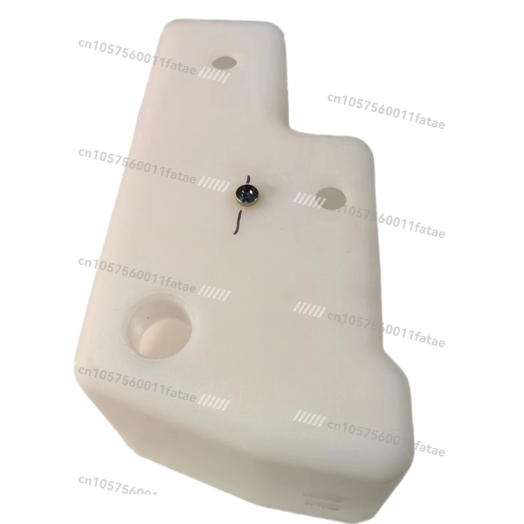 

Hydraulic Tank Polyethylene T109012 Used for GS1930、GS1932、GS1932、GS2046、GS2646、GS3246、.....