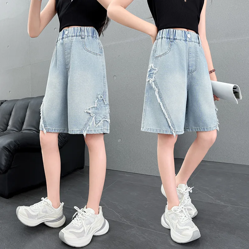 Kids Washed Denim Shorts with Star Applique Design Children's Straight Loose Casual Mini Jeans New Girls' Five-point Pants