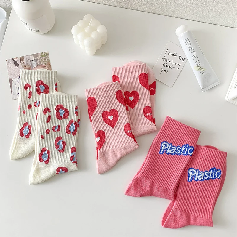 

Sweet Pink Love Socks Cotton Woman Green Smiley Medium Tube Socks Cute Japanese Ripped Beggar Stripe Sport Socks