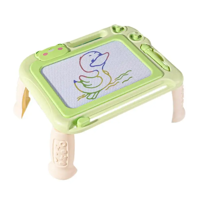 Papan gambar magnetik kartun anak-anak, mainan pendidikan dini warna cerah untuk sekolah perjalanan luar ruangan rumah