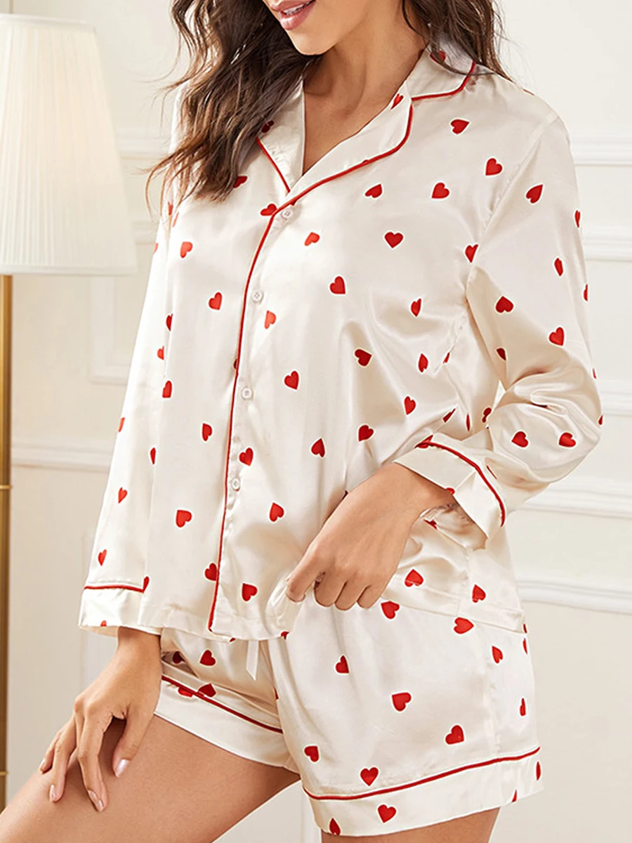 

Women Pajama Set Heart Print Long Sleeve Button Closure Shirt with Shorts Sleepwear Loungewear