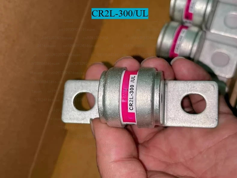 

1pcs Brand new fuse CR2L-300/UL can be used normally