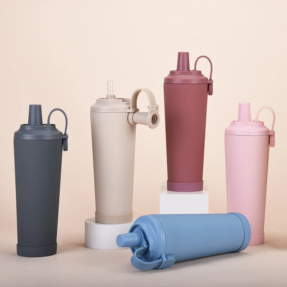 

830ml Insulated Water Cup with Magnetic Handle Leakproof and Portable Beverage Container for Outdoor Adventures