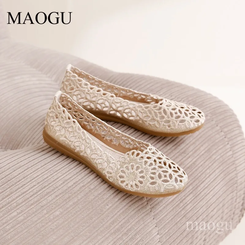 Women's Crochet Lace Hollow Out Flats Breathable Mesh Slip-On Casual Shoes Soft Comfortable Walking Loafers for Summer Size 40