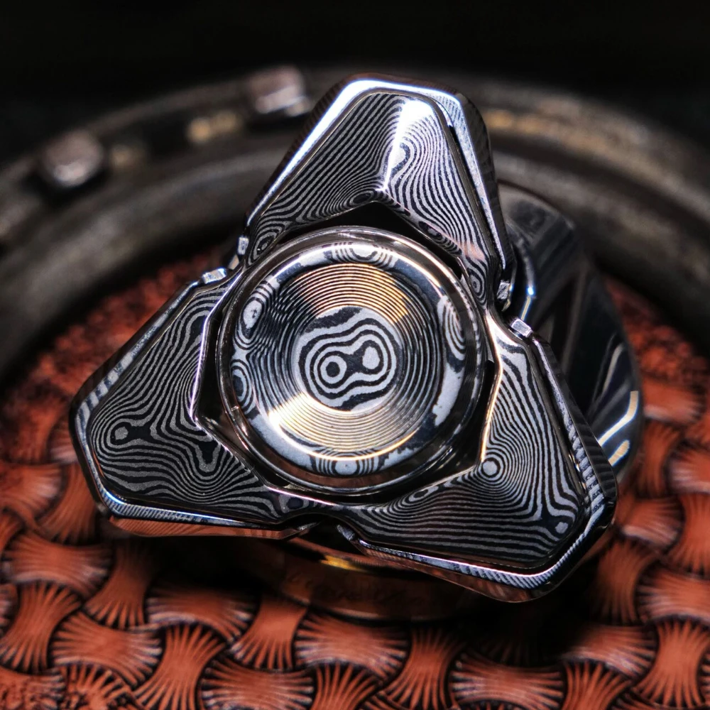 WellBean EDC Colorful Suan Qs Fidget Spinner Fidget Toys For Adults Stress Relief Toy Stainless Steel Open Nail Gyro