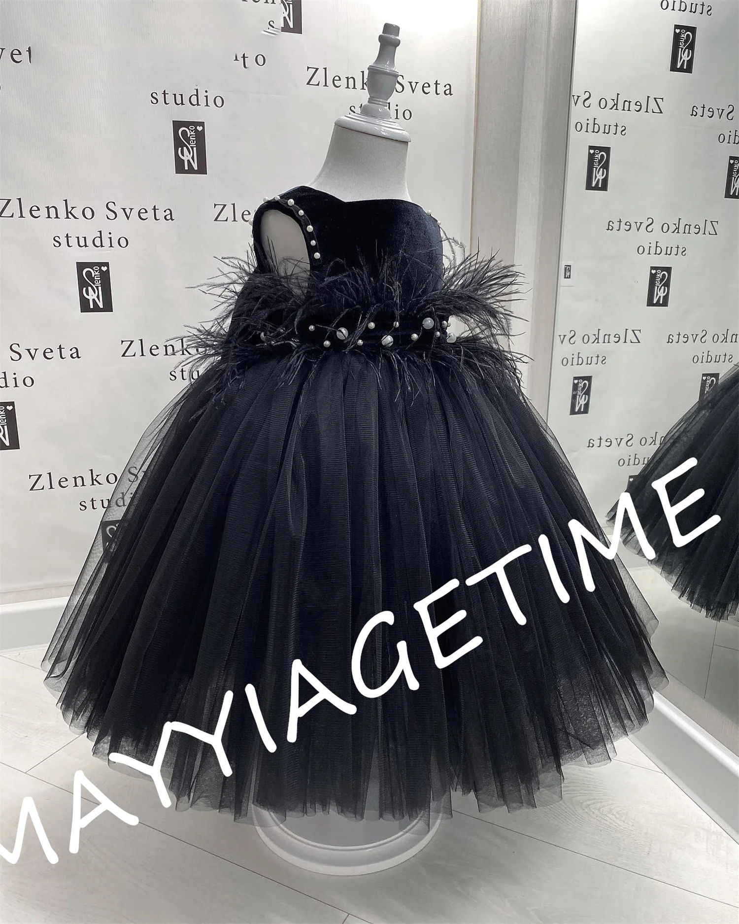 

Black Puffy Flower Girl Dress Girls Princess Wedding Party Dress A Line Girl Princess Dress Wedding with Feather