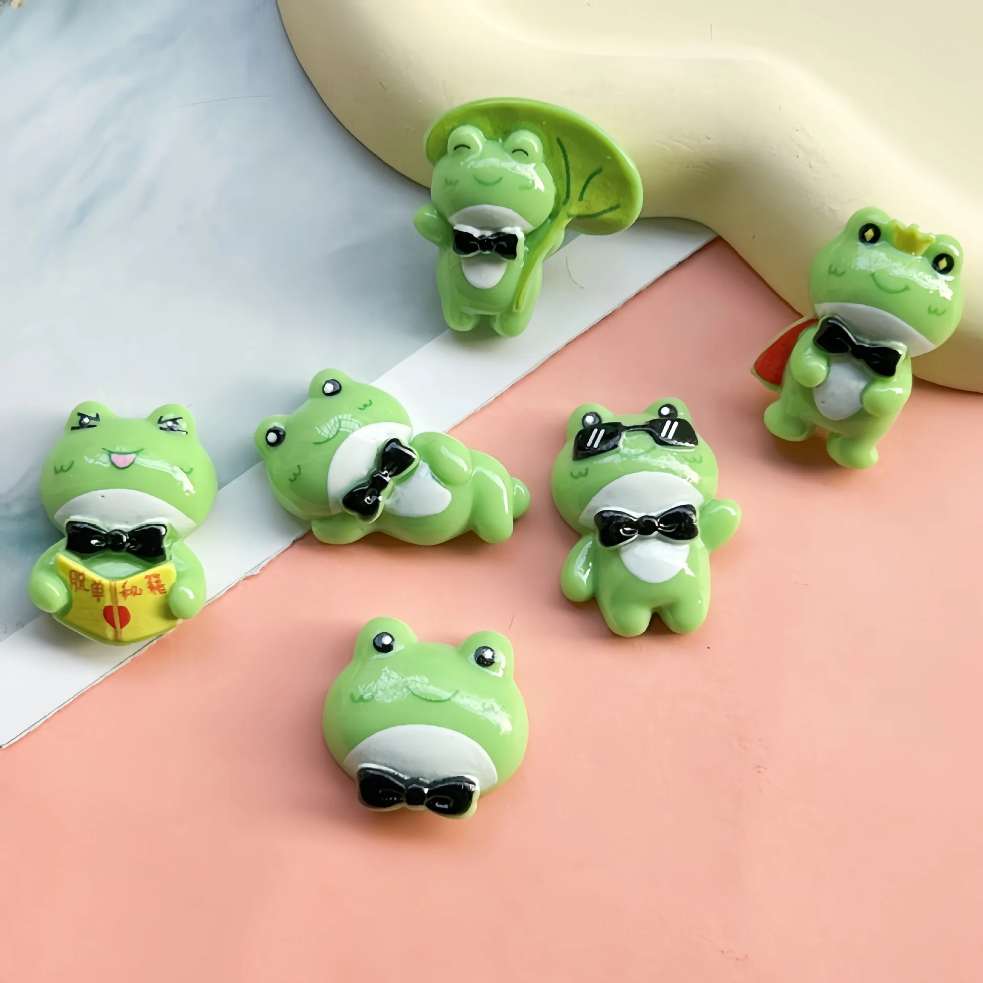 5pcs Cartoon funny cool frog cartoon resin flatback cabochon diy crafts materials kid handmade jewelry charms