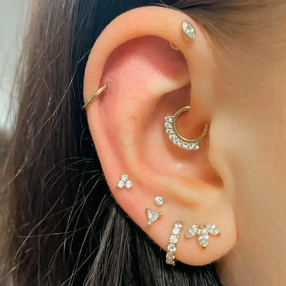 1PC Helix Piercing kolczyki kobiety Dainty krzyż serce korona cyrkonu ucha Tragus akcesoria do ciała biżuteria darmowa wysyłka KAE348-M — zdjęcie 4