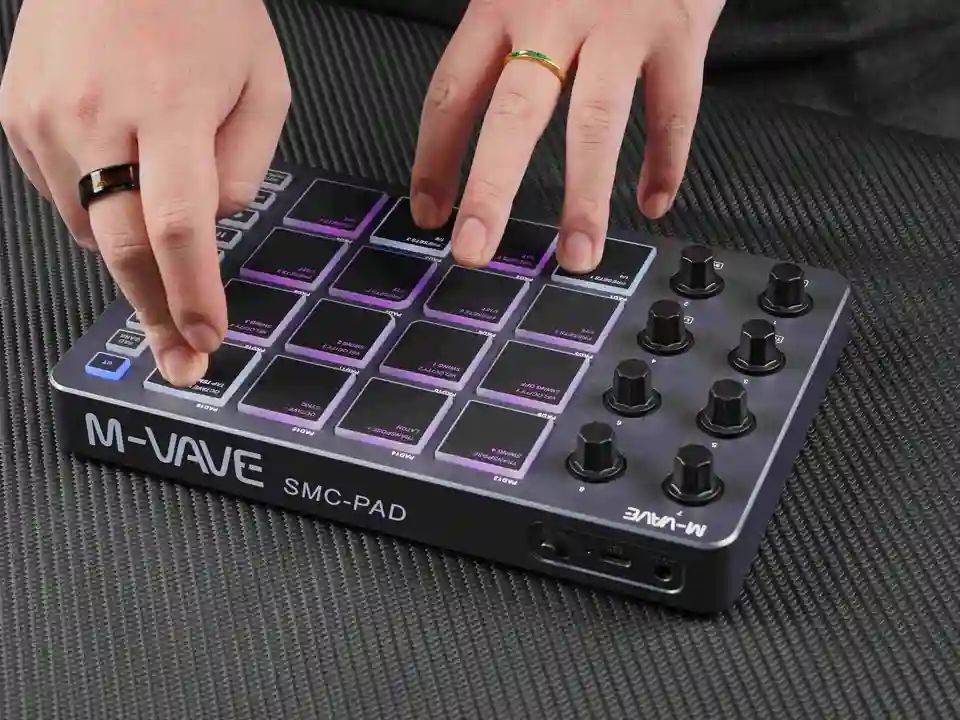 M-VAVE SMC-PAD Gray Controller Board with 16 Velocity Pads and 8