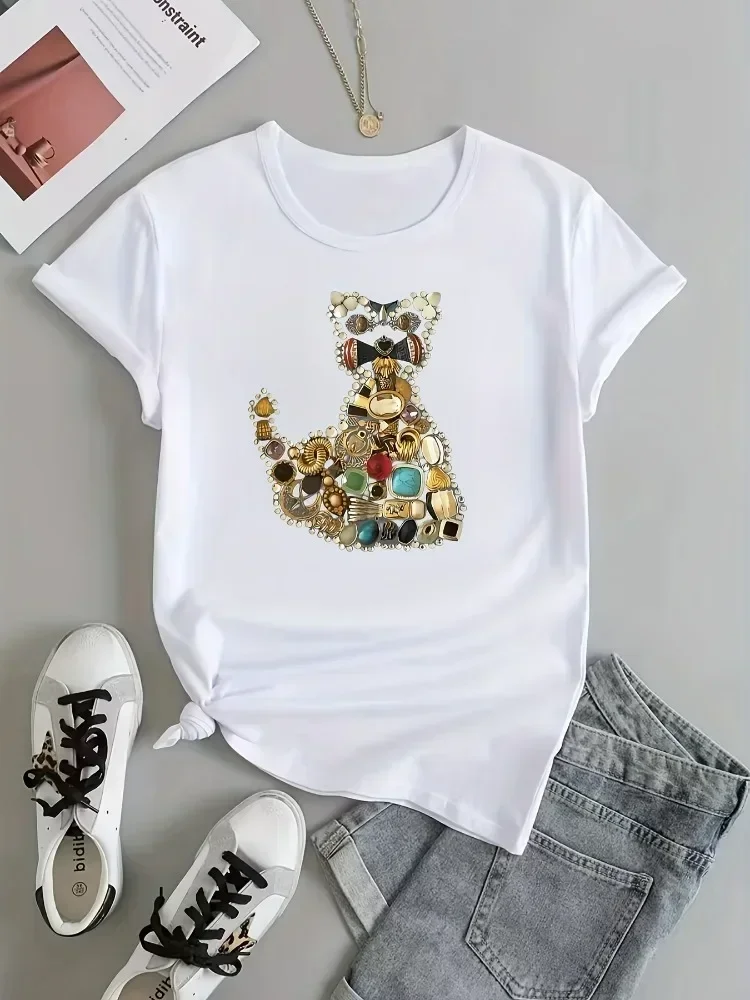 

Женская рубашка больших размеров, новинка 2025, повседневная футболка большого размера, женские свободные топы из пенопласта с короткими рукавами и круглым вырезом, легкие эластичные топы