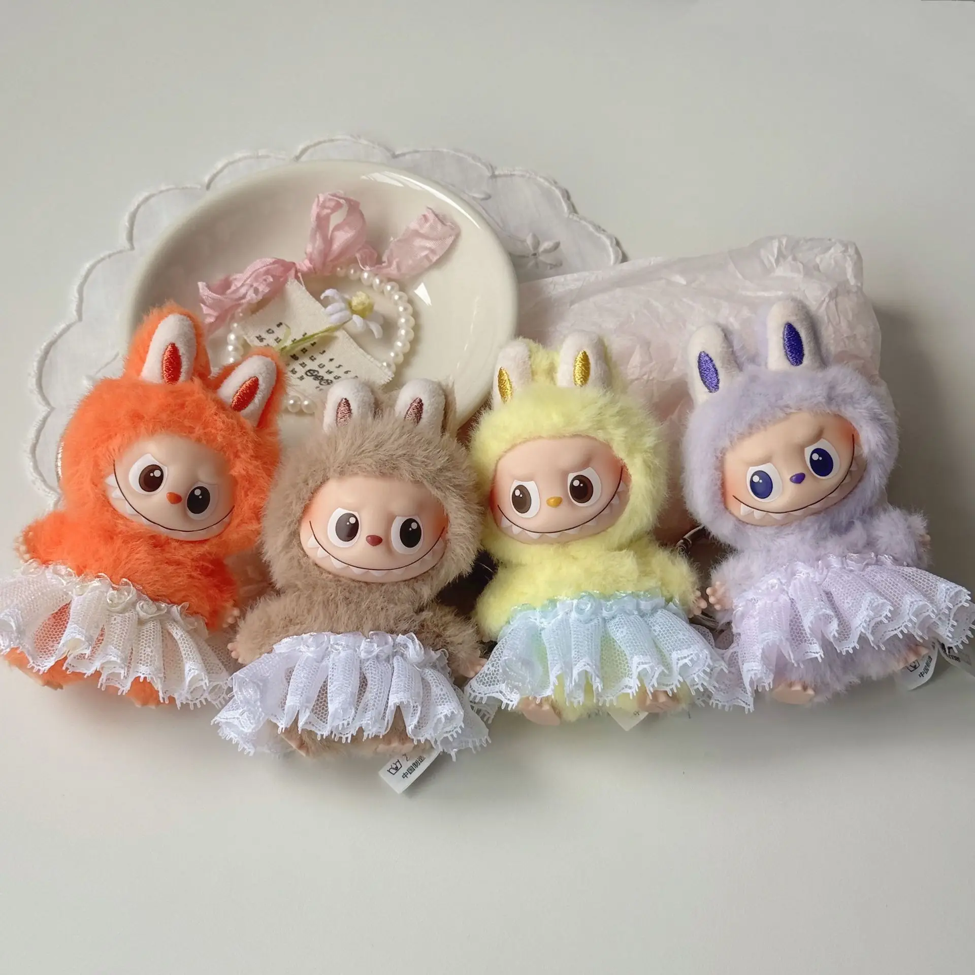 

Новый наряд для куклы 4-го поколения, мини- LABUBU 4,0, булавка для серии Love, милое и милое тюлевое платье 10 см