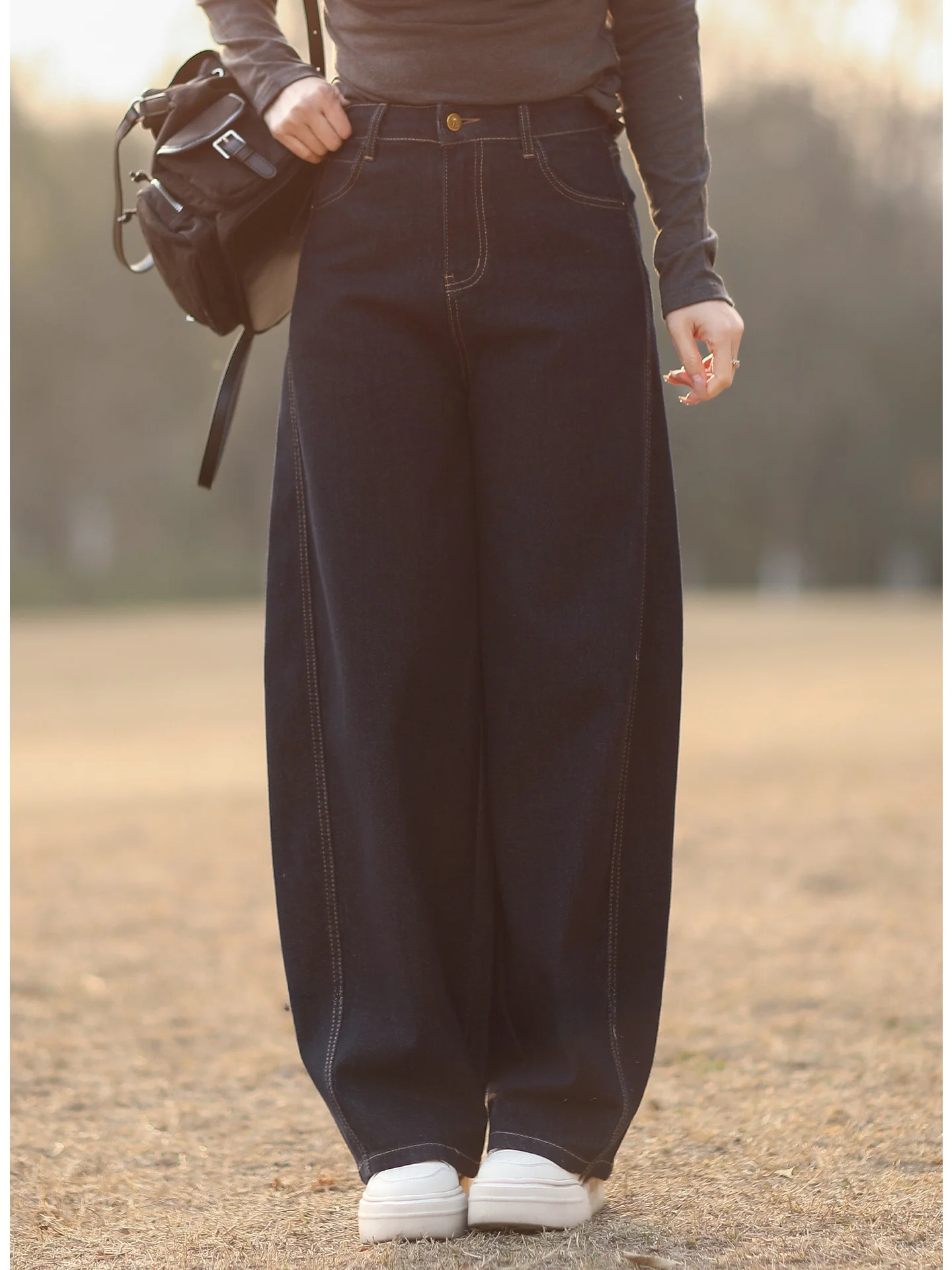

Slimming High Waist Denim Pants Women's Spring 2026 Faionable Deep Blue Vintage Tone Knife Jeans Loose Fit Winter