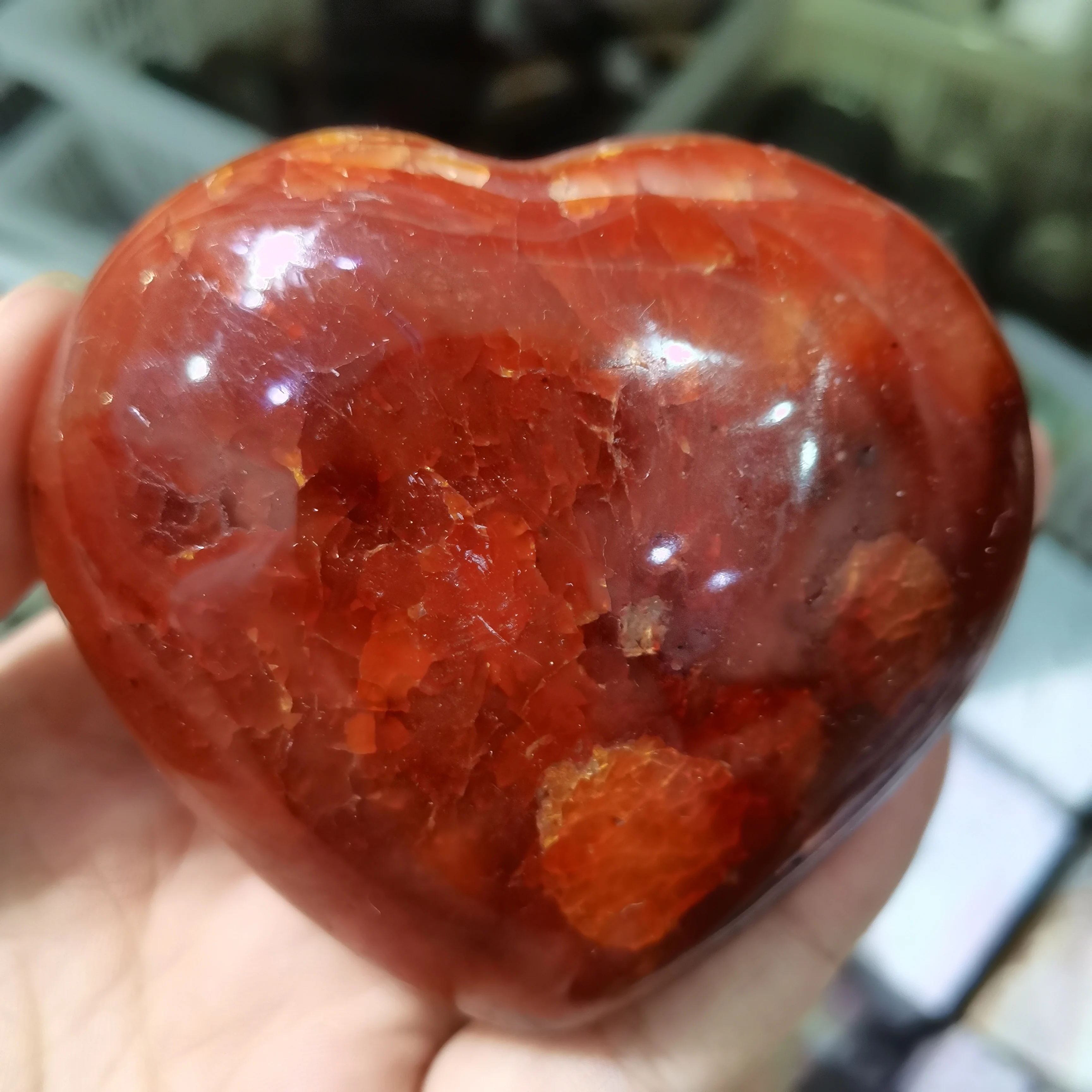 

1pc Natural Carnelian Heart Shaped Hand Carved Love Red Agate Crystal Home Decoration