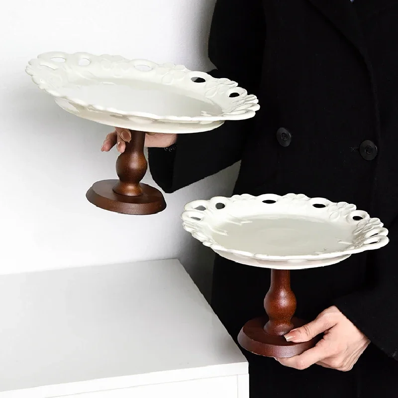 Wooden Foot Relief Fruit Bowl Antique Plate Afternoon Tea Posing French Garden High Cake Plate Dinner Plate Home Decoration