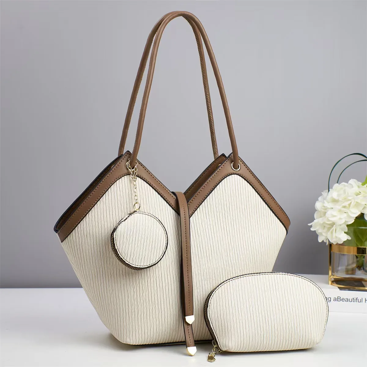 

2026 New Exquisite Joker Temperament Female Messenger Bag Korean Handbag Tide Shoulder Bag Lady